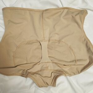 Spanx shapewear with bottom lift